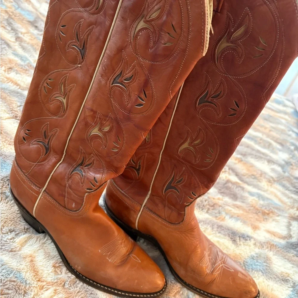 Women's Tan Leather Ankle Boots - Picture 6 of 8